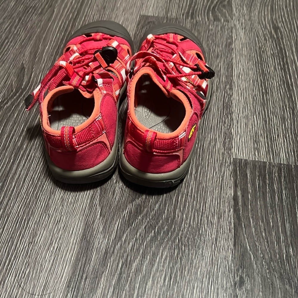 Keen Pink and Gray Sport Sandals with Adjustable Lacing - Picture 3 of 5